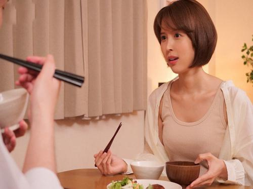 Kembali menemui istri pelacurnya setelah sebulan menjalankan bisnis